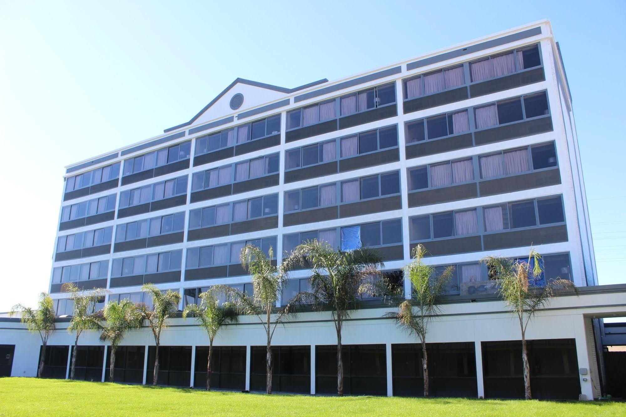 Radisson Hotel Oakland Airport Екстериор снимка