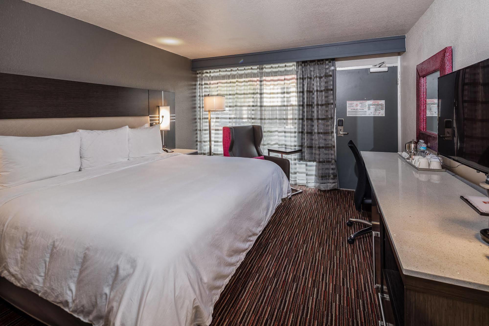 Radisson Hotel Oakland Airport Екстериор снимка