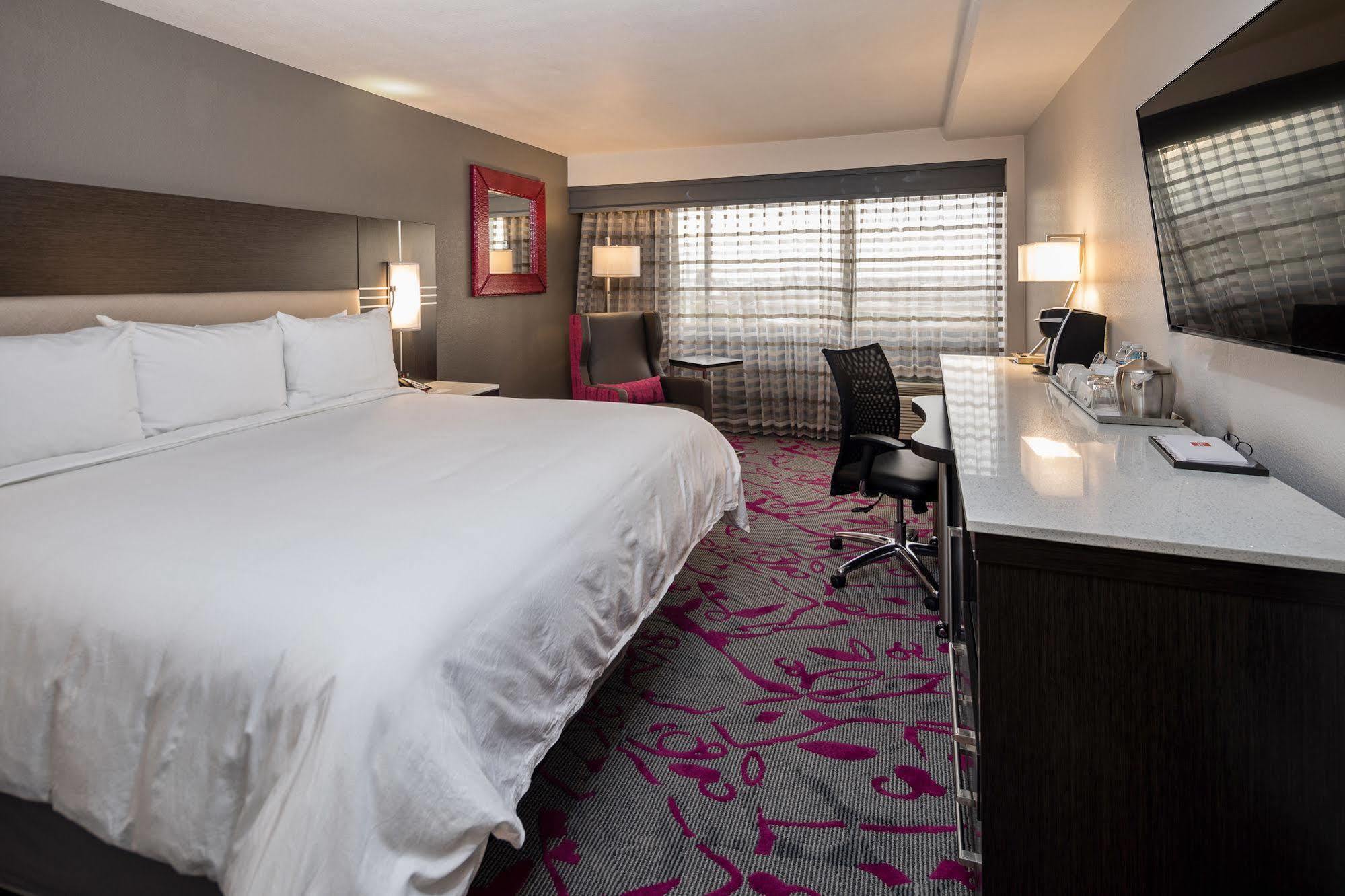 Radisson Hotel Oakland Airport Екстериор снимка