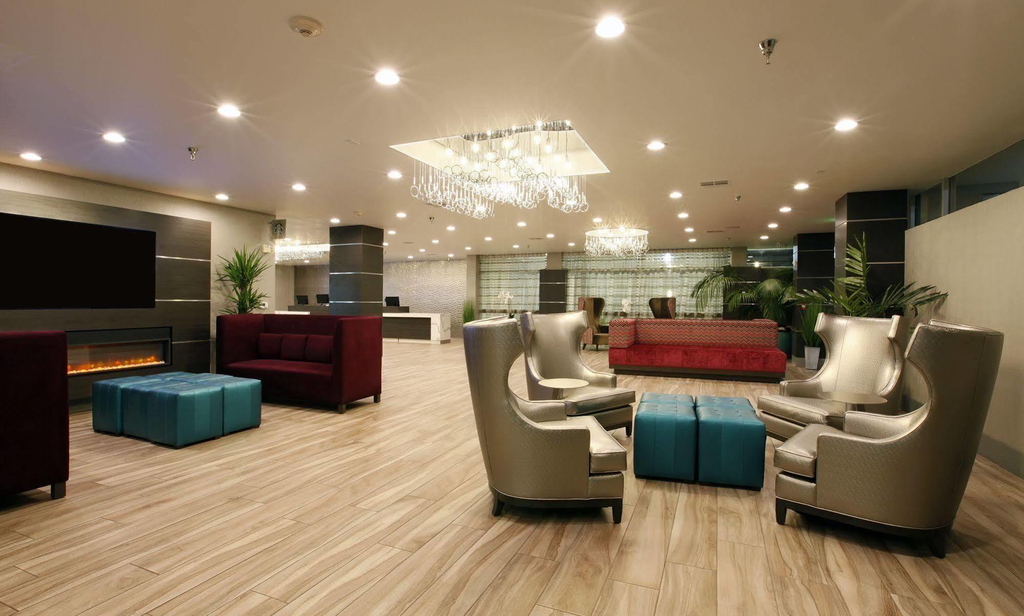 Radisson Hotel Oakland Airport Екстериор снимка